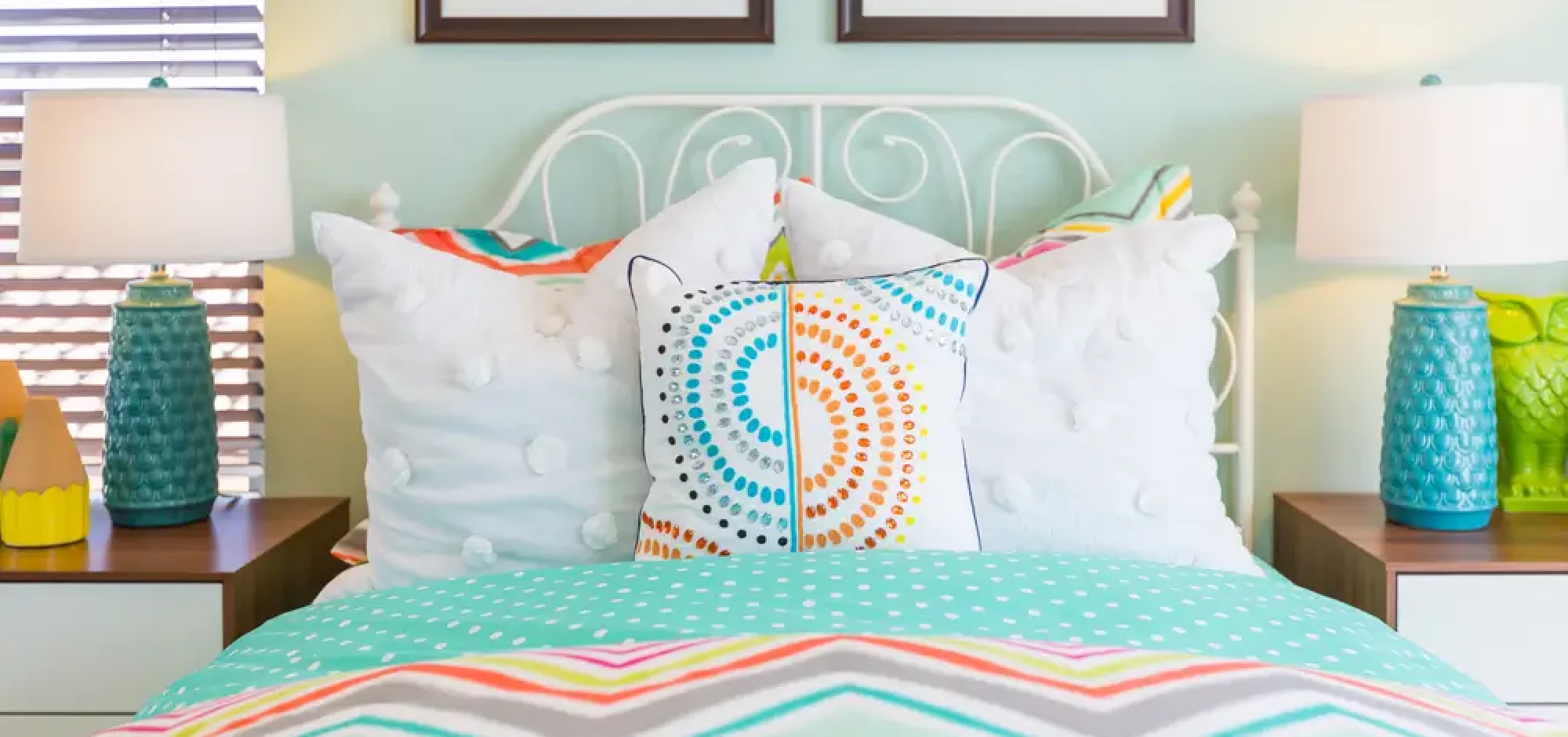 bright colors and bold patterns home decorating